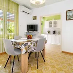 Branko Apartment *